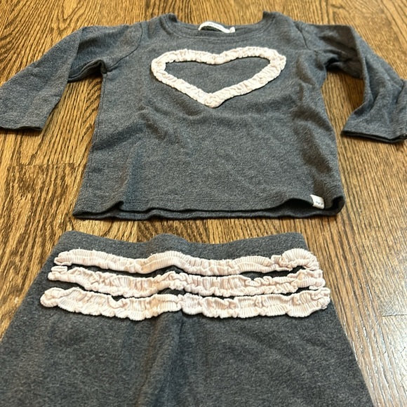 Oh Baby! Grey and Pink Set with Heart 12-18 Months - Picture 4 of 4